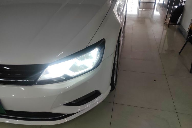 Volkswagen Lamando 2018 immagine di auto #23