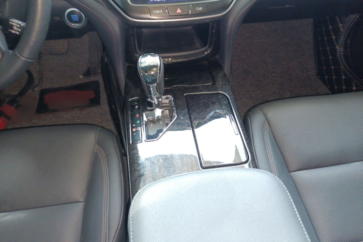 丰田 皇冠 2018 #23 丰田 皇冠 2018 汽车图片 #23