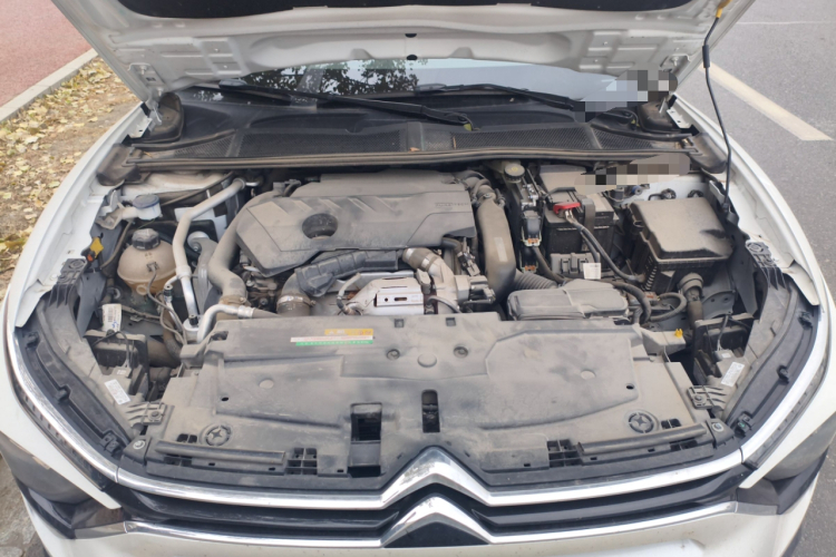 Citroen C5 X 2023 car image #23