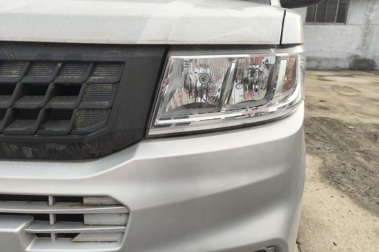 五菱汽车 五菱荣光新卡EV 2025 #23 五菱汽车 五菱荣光新卡EV 2025 汽车图片 #23