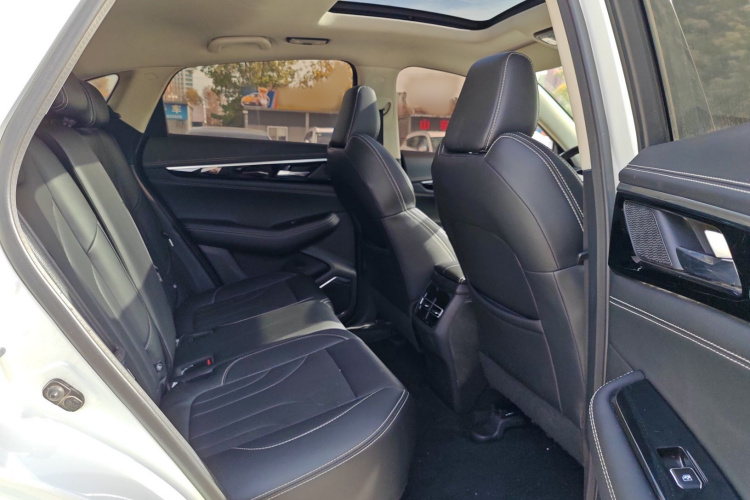 Changan CS85 Coupe 2019 car image #23