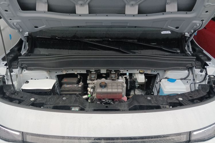 零跑汽车 零跑B10 2025 汽车图片 #23