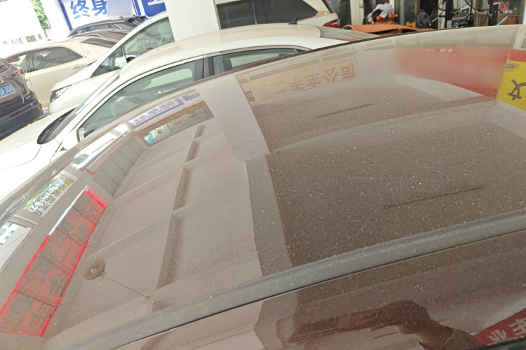 GEELY Emgrand 2018 car image #23