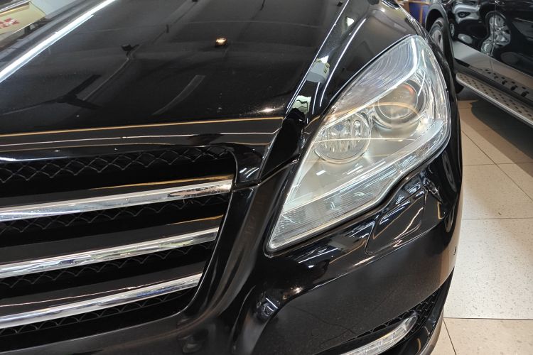 Mercedes-Benz R Class 2017 #23 Mercedes-Benz R Class 2017 car image #23