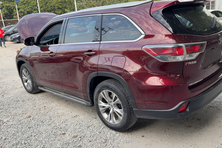 Toyota Highlander (Imported) 2016 car image #23