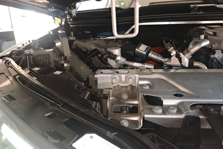 BMW i5 M60 2023 car image #23