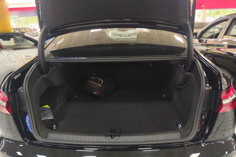 Audi A6L 2020 car image #23