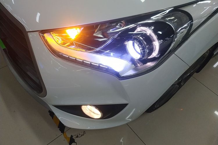 Hyundai Veloster 2015 #23 Hyundai Veloster 2015 car image #23