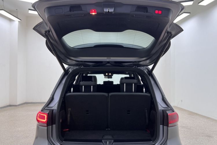 Mercedes-Benz EQB Class 2022 #23 Mercedes-Benz EQB Class 2022 car image #23