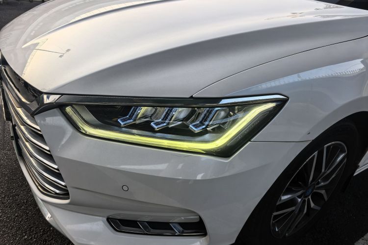 BYD Qin Pro New Energy 2018 immagine di auto #23