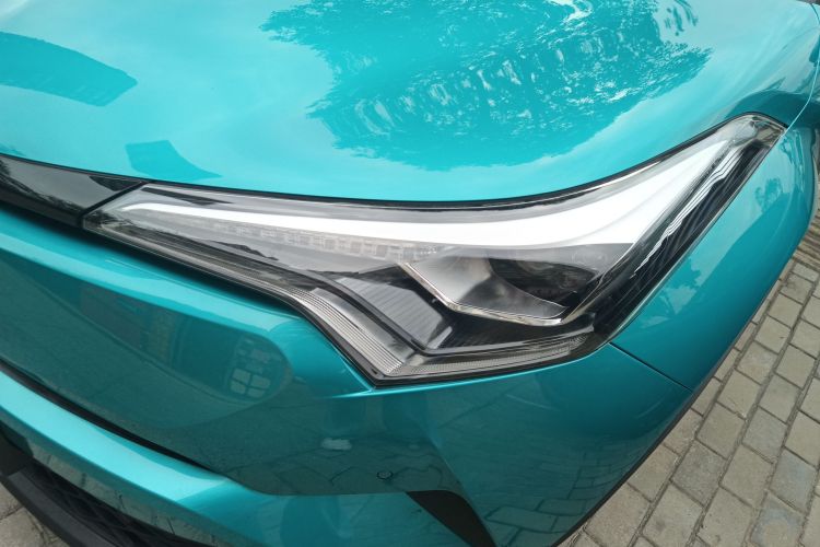 Toyota C-HR 2020 #23 Toyota C-HR 2020 car image #23