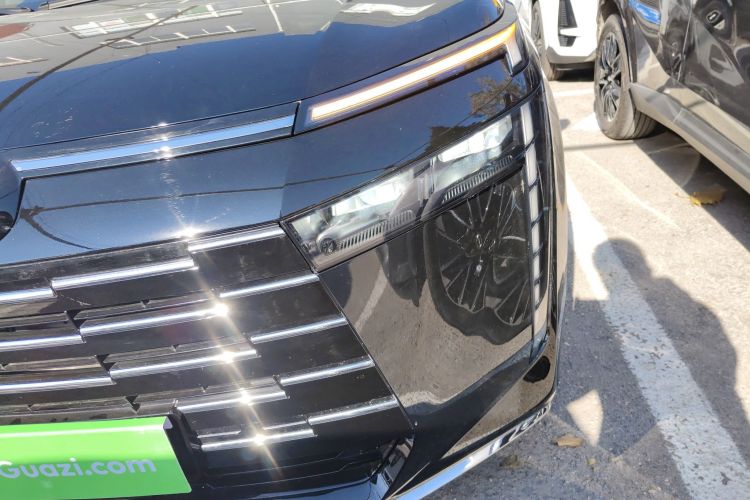 GAC Trumpchi E8 2025 car image #23