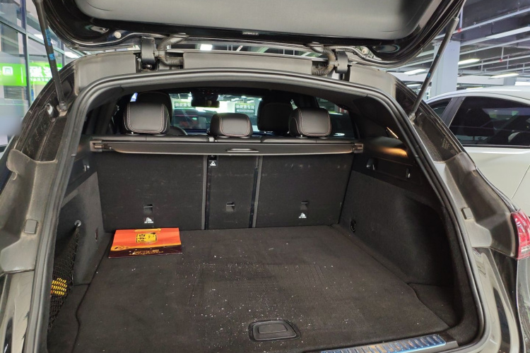 Mercedes-Benz EQC Class 2022 car image #23