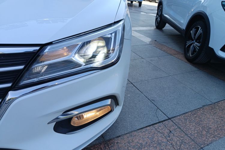 Roewe i5 2020 car image #23