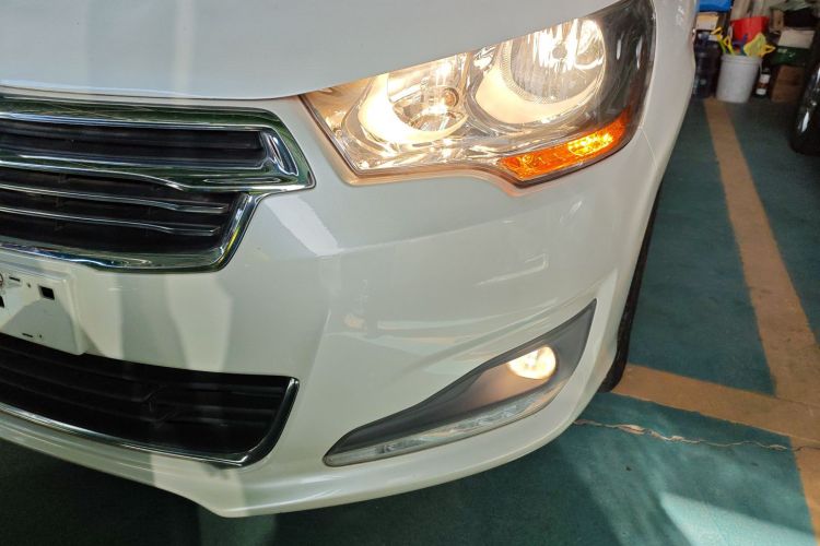 Citroen C4L 2016 image de voiture #23