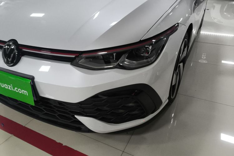 Volkswagen GolfGTI 2024 immagine di auto #23