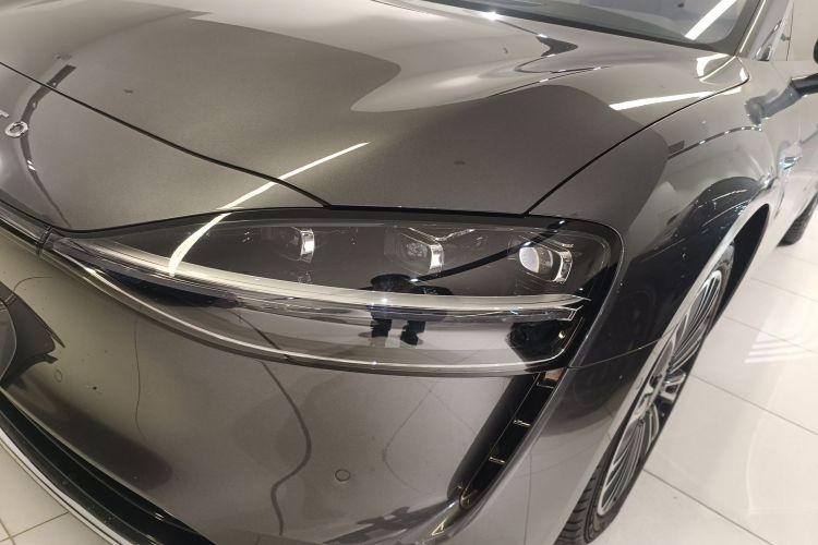 HongQi 2024 car image #23