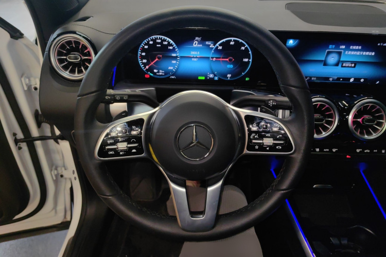 Mercedes-Benz EQB Class 2024 #23 Mercedes-Benz EQB Class 2024 immagine di auto #23