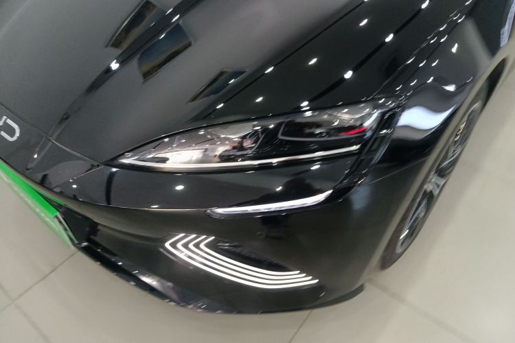 BYD Seal 2025 car image #23