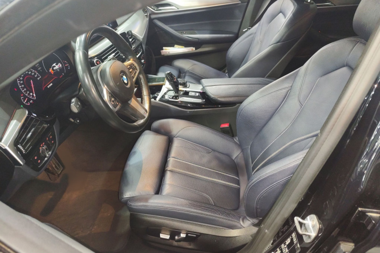 BMW 5 Series (Imported) 2018 car image #23