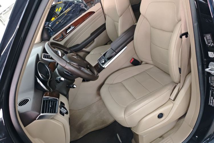 Mercedes-Benz M Class 2016 #23 Mercedes-Benz M Class 2016 car image #23