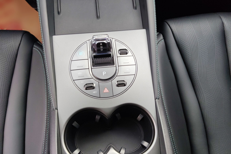 BYD Seal 06 New Energy 2024 car image #23