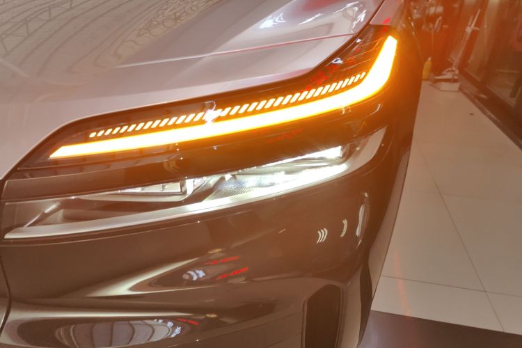 2025 image de voiture #23