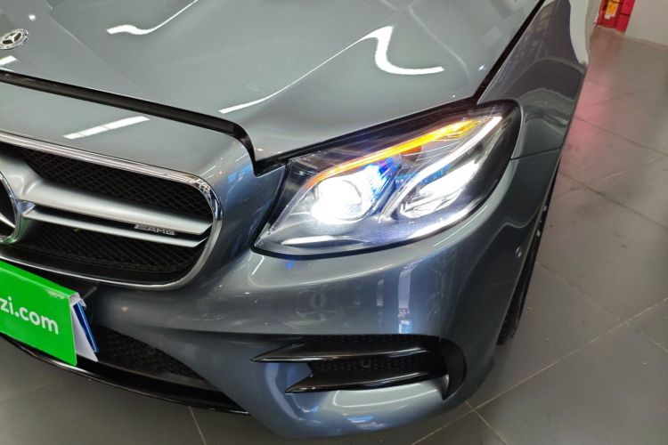 Mercedes-Benz E AMG 2021 صورة سيارة #23