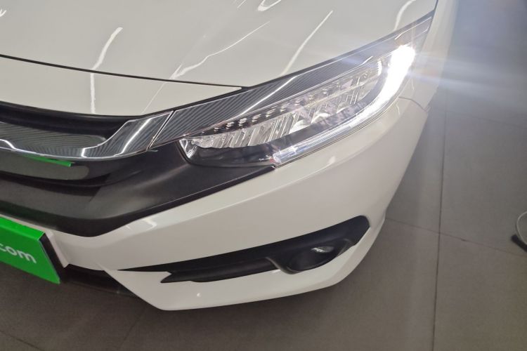 Honda Civic 2018 car image #23