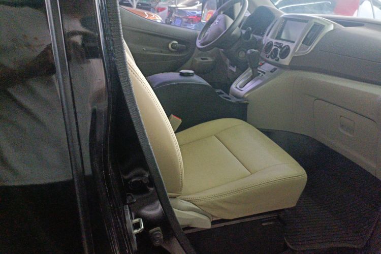 日产 日产NV200 2018 汽车图片 #23