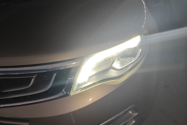 GEELY Boyue 2017 imagen de coche #23