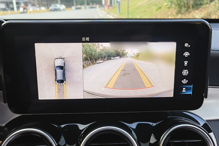 Mercedes-Benz GLC Coupe 2023 imagem de carro #23