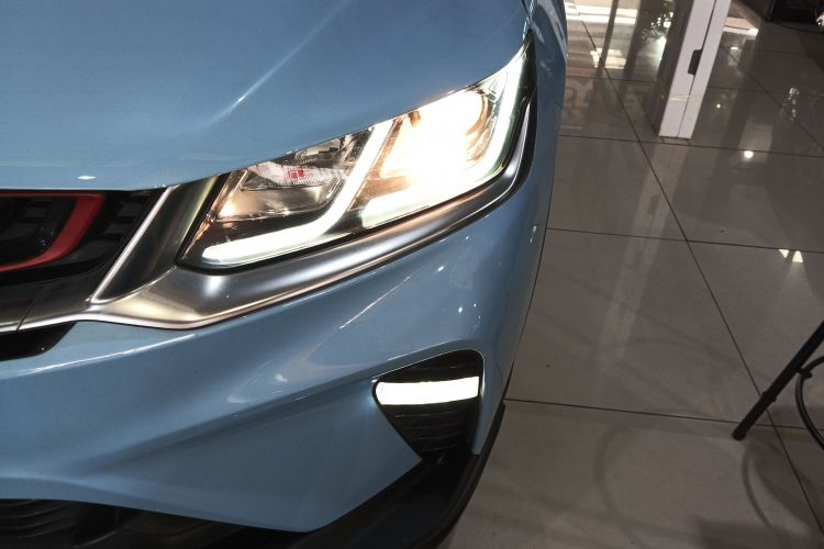 GEELY Coolray 2020 imagen de coche #23