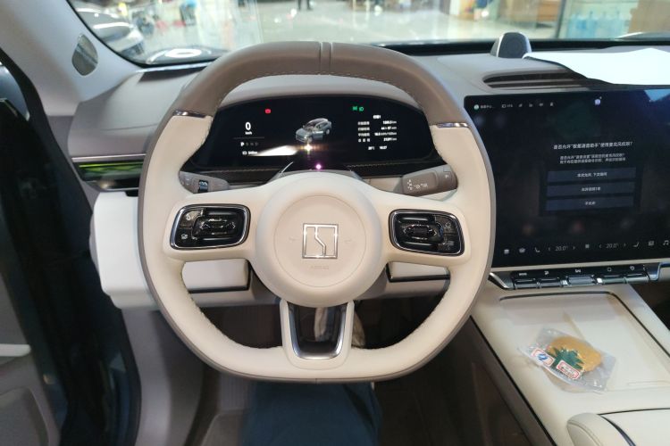 Zeekr 7X 2024 car image #23