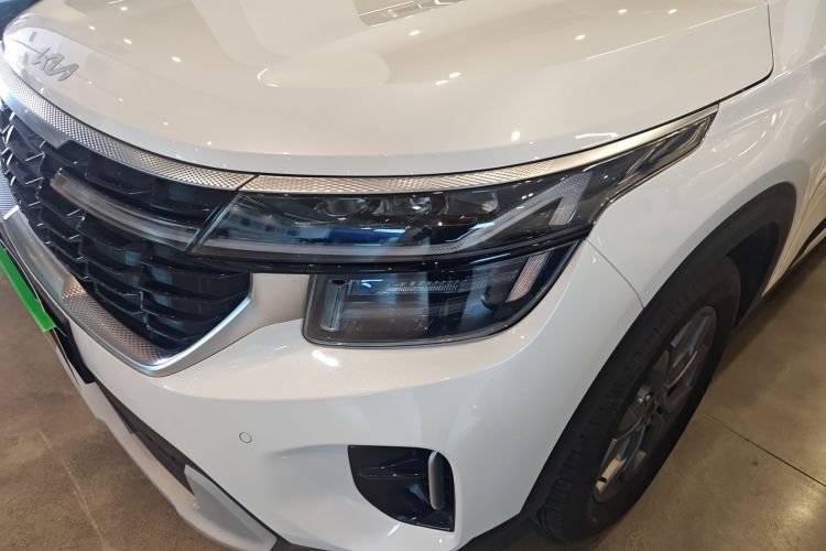 Kia Seltos 2025 car image #23