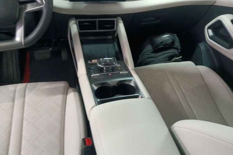 BYD YuanUP 2024 #23 BYD YuanUP 2024 car image #23