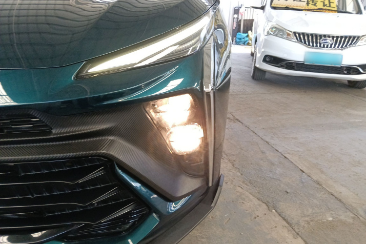 Forthing T5 EVO 2023 car image #23