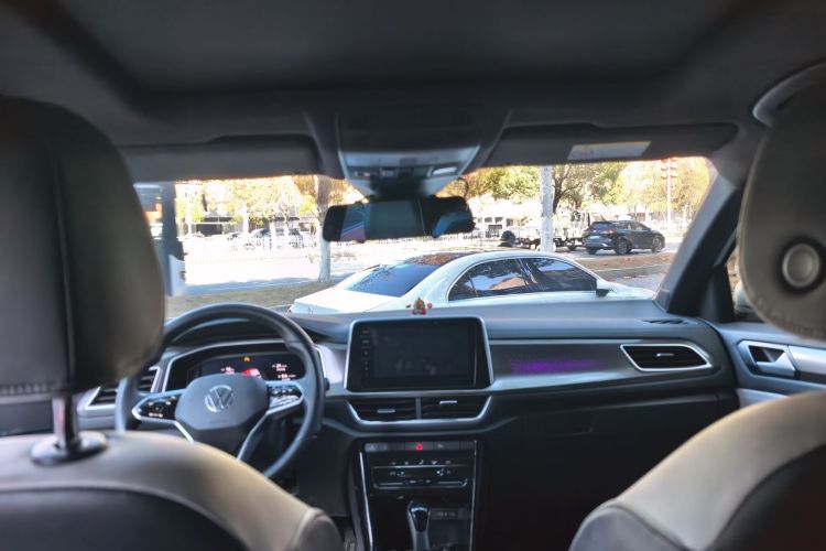 T-Roc 2023 immagine di auto #23