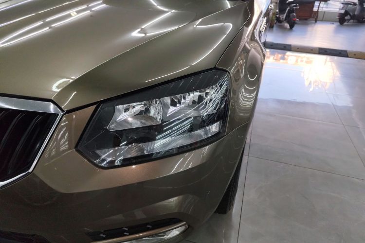 Skoda Yeti 2016 car image #23