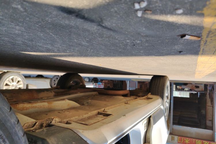Vision X3 2019 car image #23