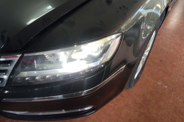 Volkswagen Pheaton 2013 immagine di auto #23