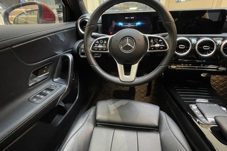 Mercedes-Benz A Class 2020 car image #23