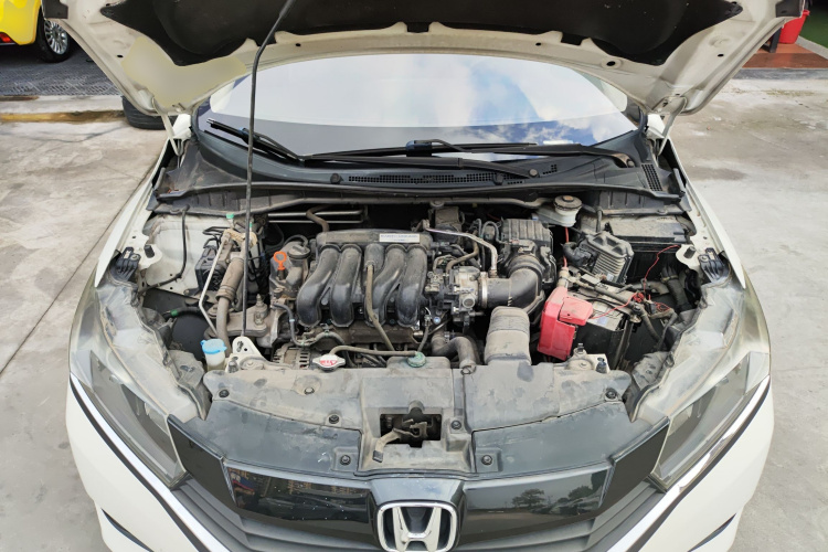 Honda Greiz 2018 car image #23