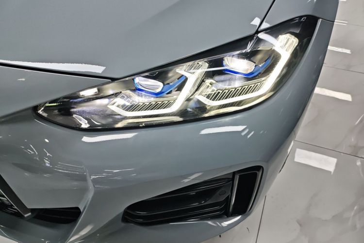 BMW 4 Series 2023 immagine di auto #23