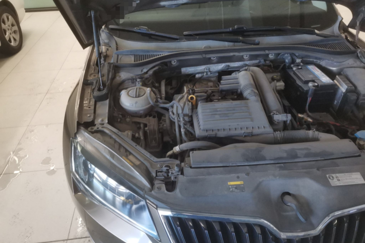 Skoda Superb 2015 car image #23