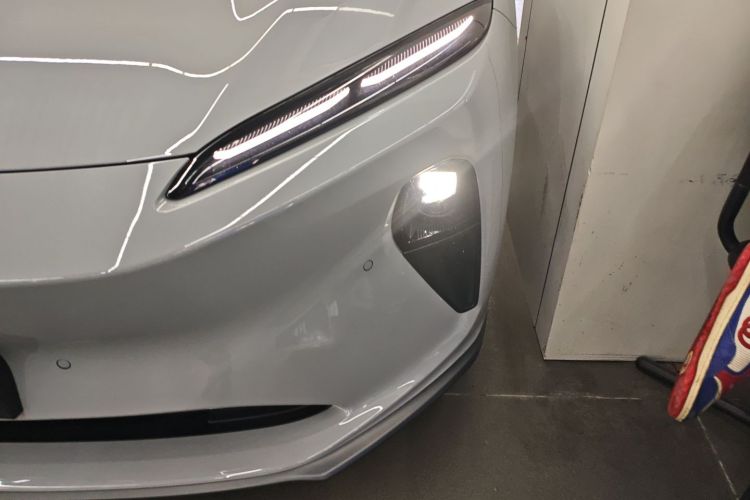 NIO ET5 2022 car image #23