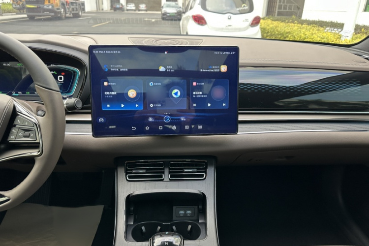 BYD Han 2021 car image #23