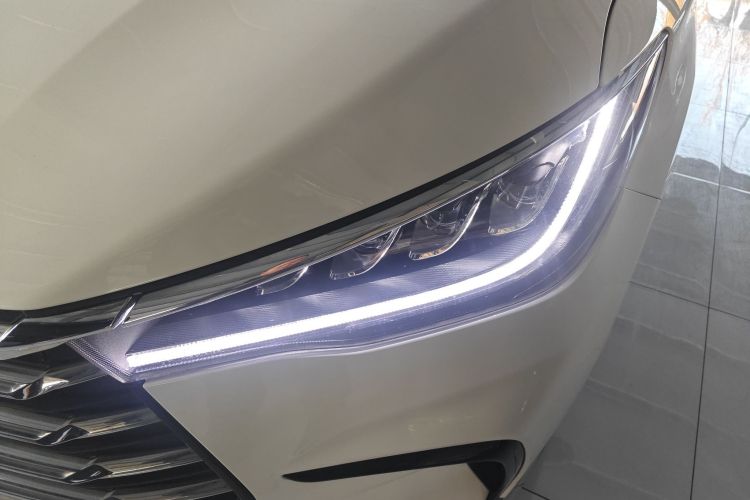 BYD Song MAX New Energy 2023 immagine di auto #23