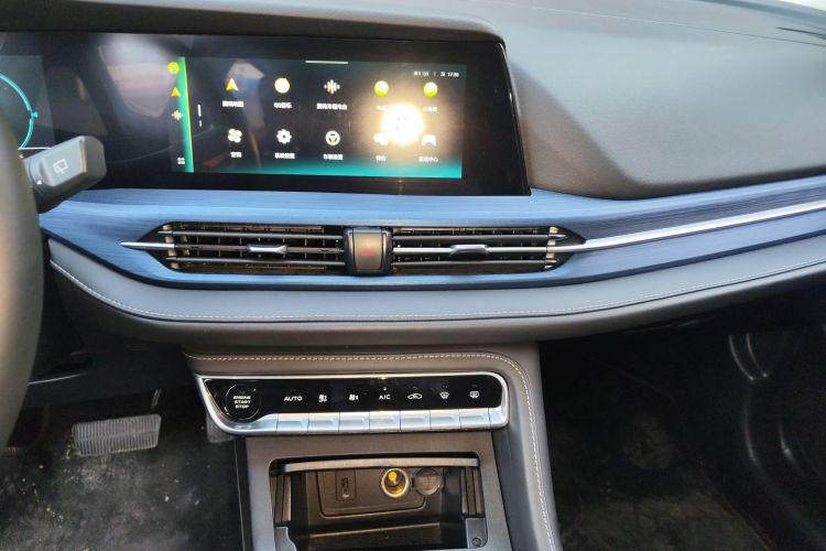 Changan CS55 EV 2021 car image #23