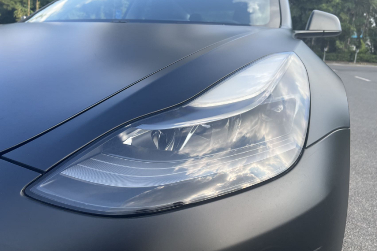 Tesla Model 3 2021 car image #23